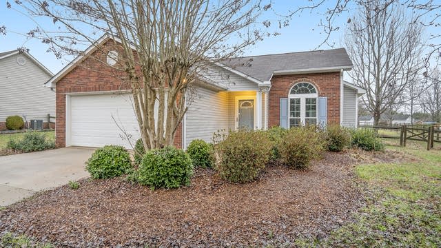 Photo 1 of 18 - 2432 River Chase Dr, Monroe, NC 28110