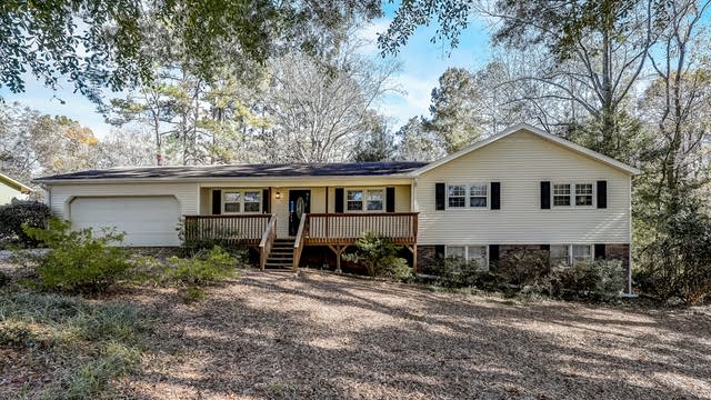 Photo 1 of 32 - 4610 Twin Oaks Dr NW, Kennesaw, GA 30152