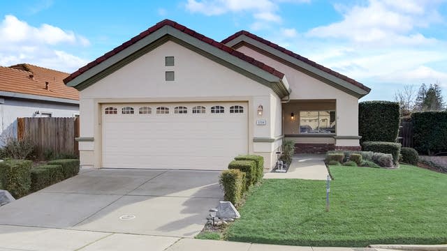 Photo 1 of 29 - 3204 Acton Way, Roseville, CA 95747